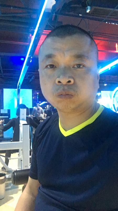 奋斗的第一张照片--清远蓝颜知己交友网